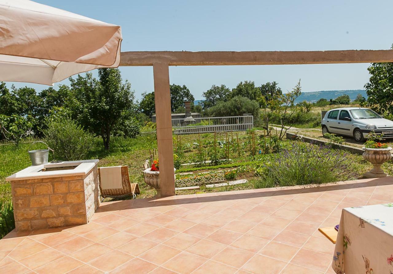 Castello Flower Apartment Kaštela Kültér fotó