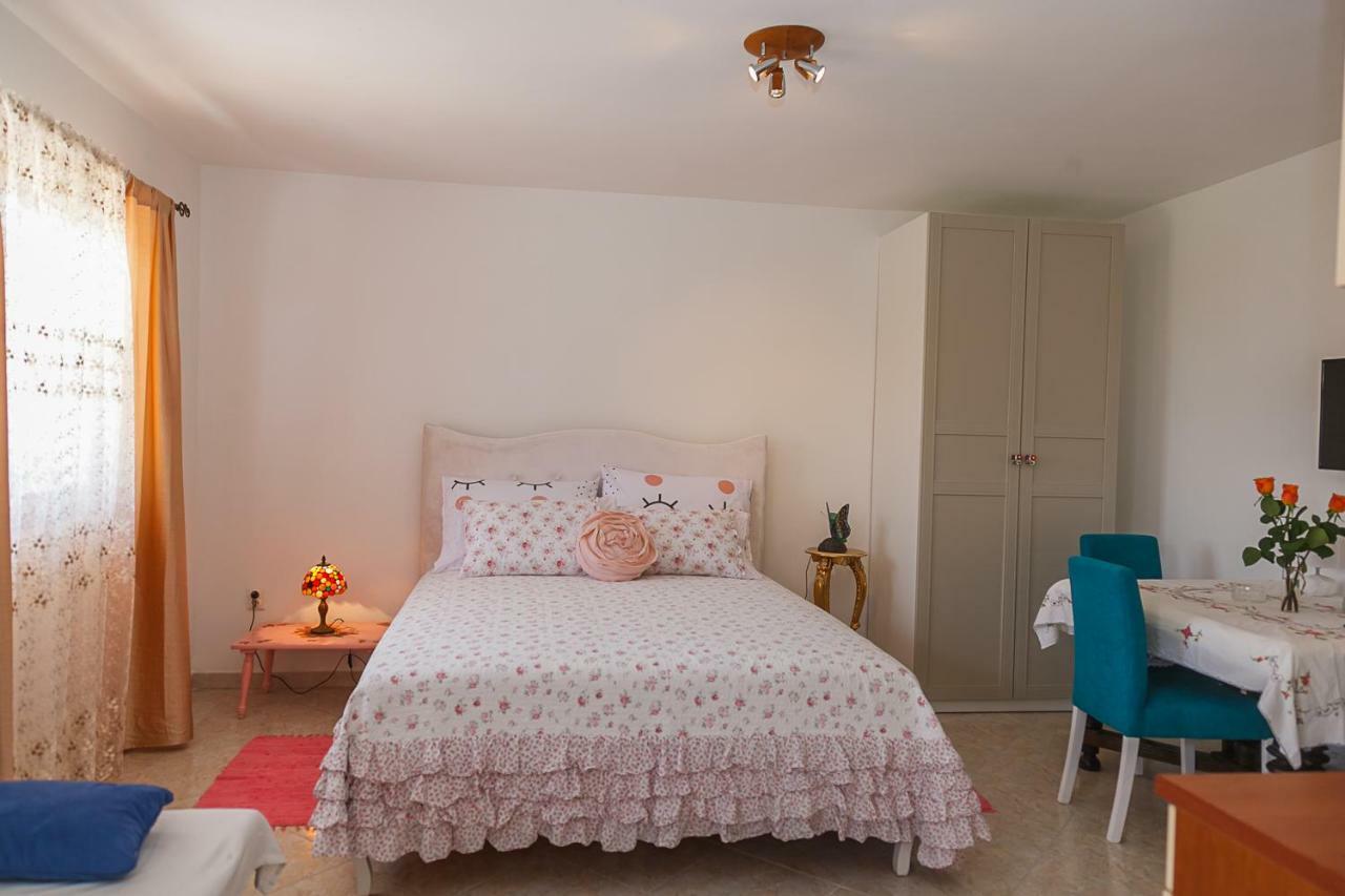 Castello Flower Apartment Kaštela Kültér fotó